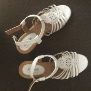 Softspots Pillowtop white sandals